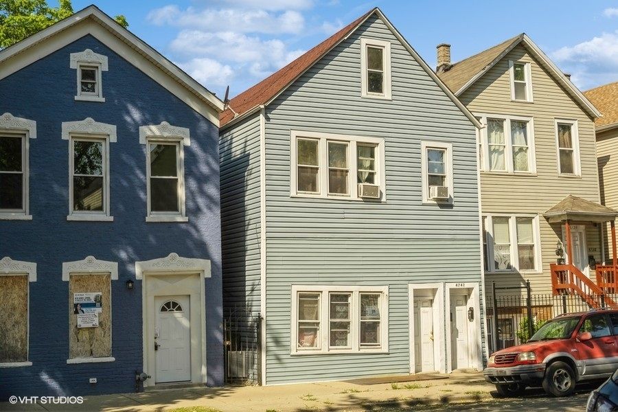4742 S Loomis Boulevard — Chicago, IL 60609