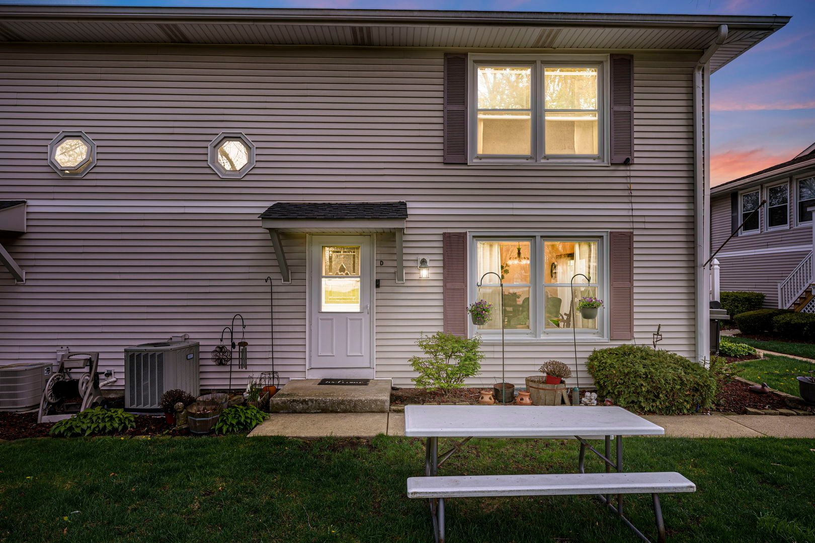 5341 Crescent Lane #D — Oak Forest, IL 60452