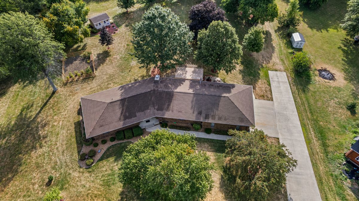 44 Glenbrook Court, Fisher, IL 61843