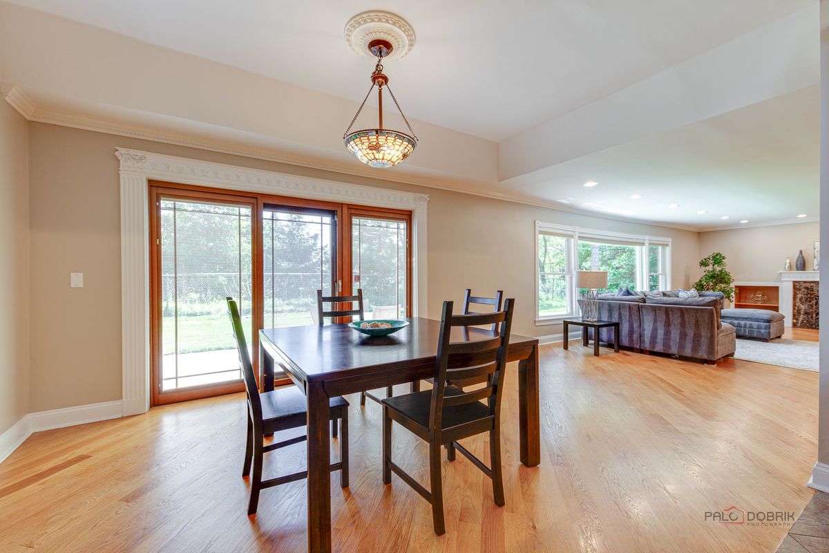 130 Westmoreland Drive, Wilmette, IL 60091