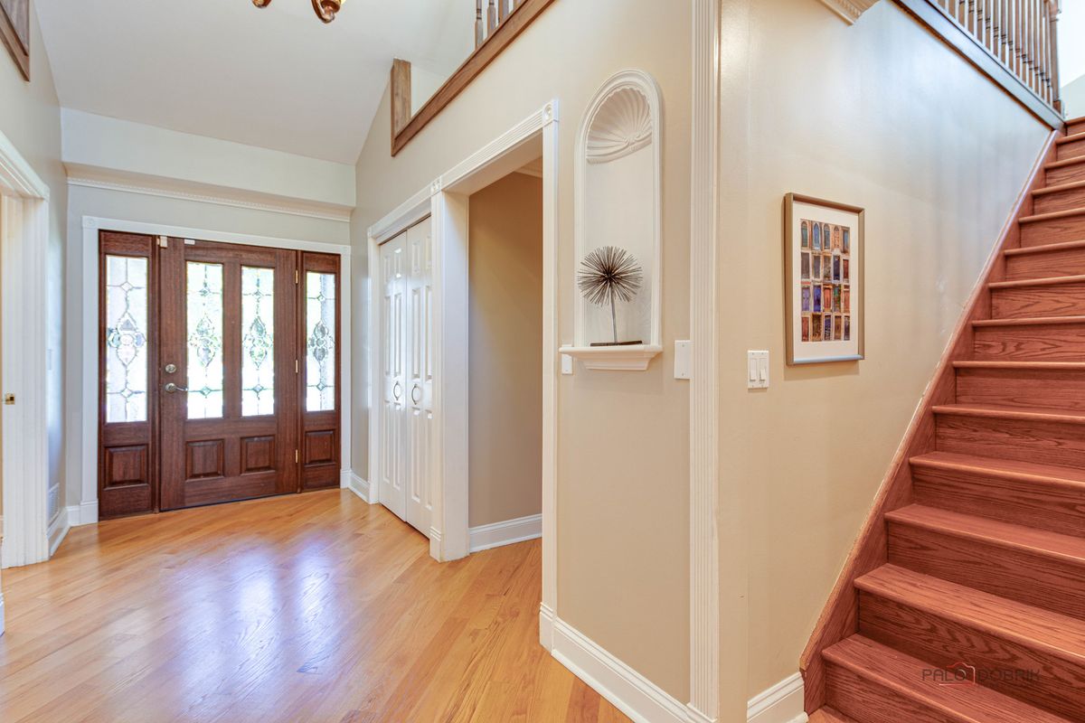 130 Westmoreland Drive, Wilmette, IL 60091