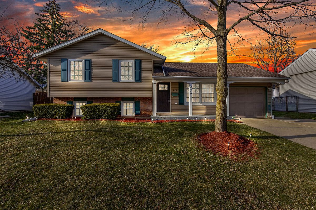 272 Wrightwood Avenue, Glendale Heights, IL 60139