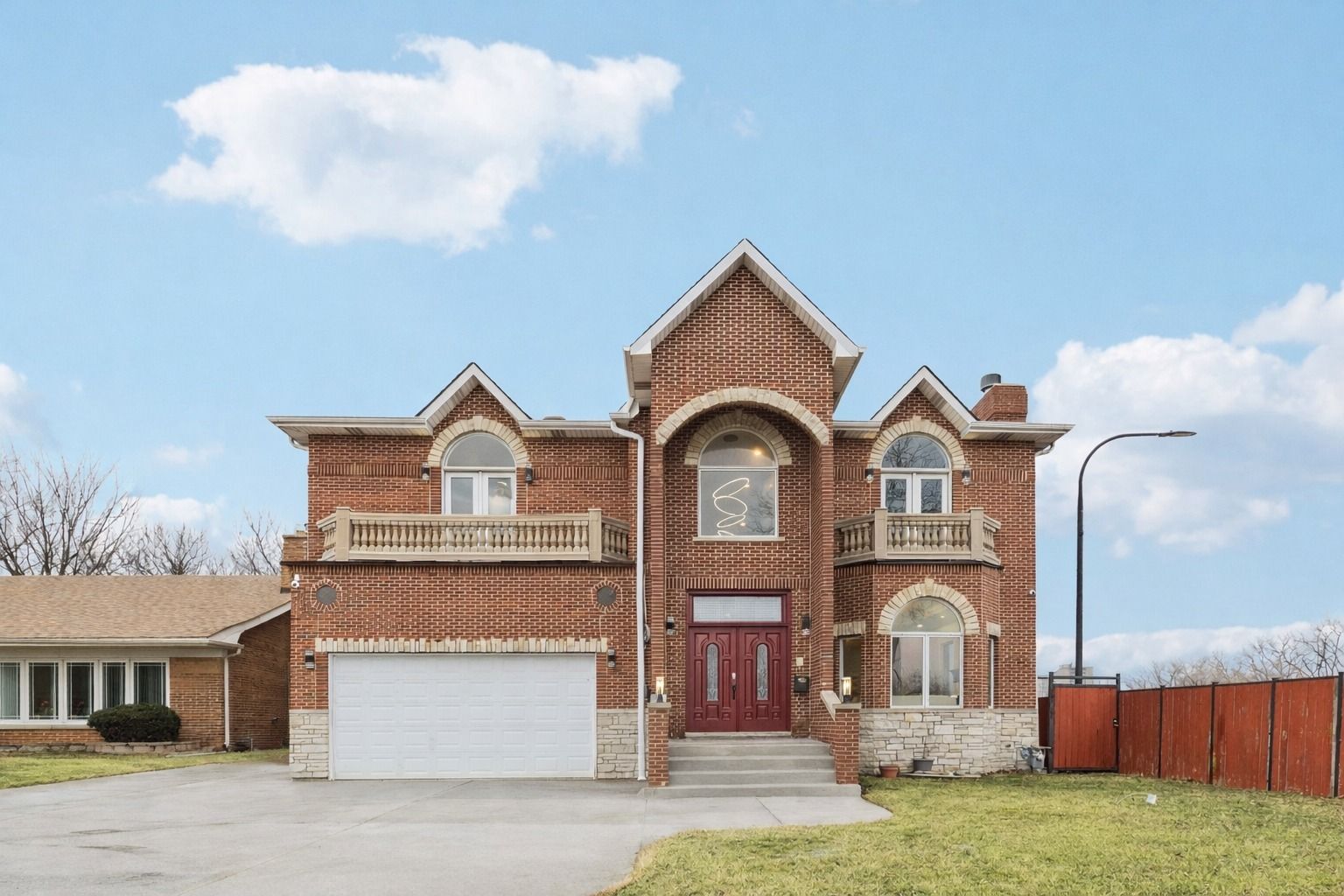 3300 W Albion Street — Lincolnwood, IL 60712