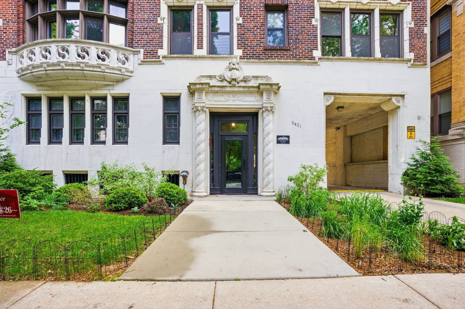 5421 S CORNELL Avenue #14 — Chicago, IL 60615