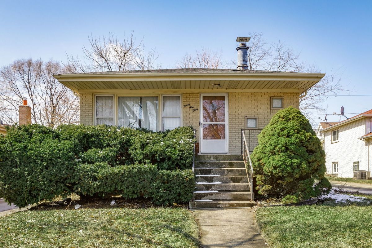 9430 81st Avenue, Hickory Hills, IL 60457