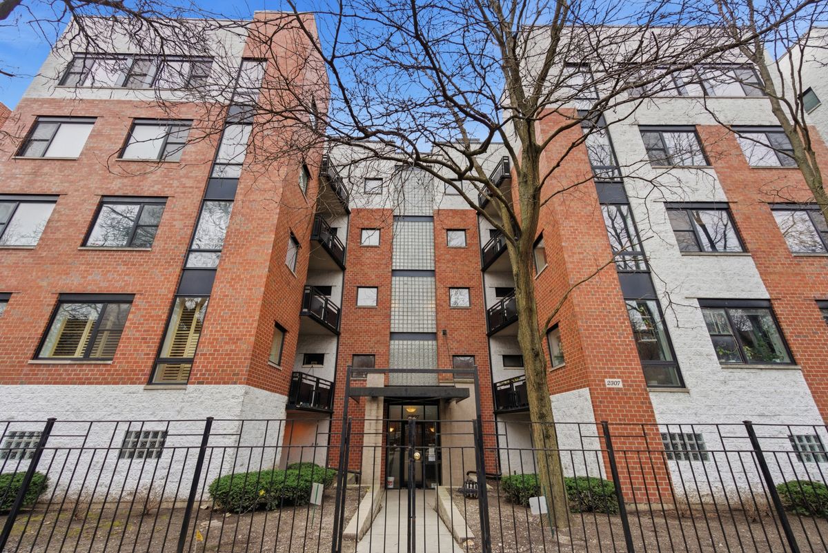 2307 Wolfram Street, Chicago, IL 60618