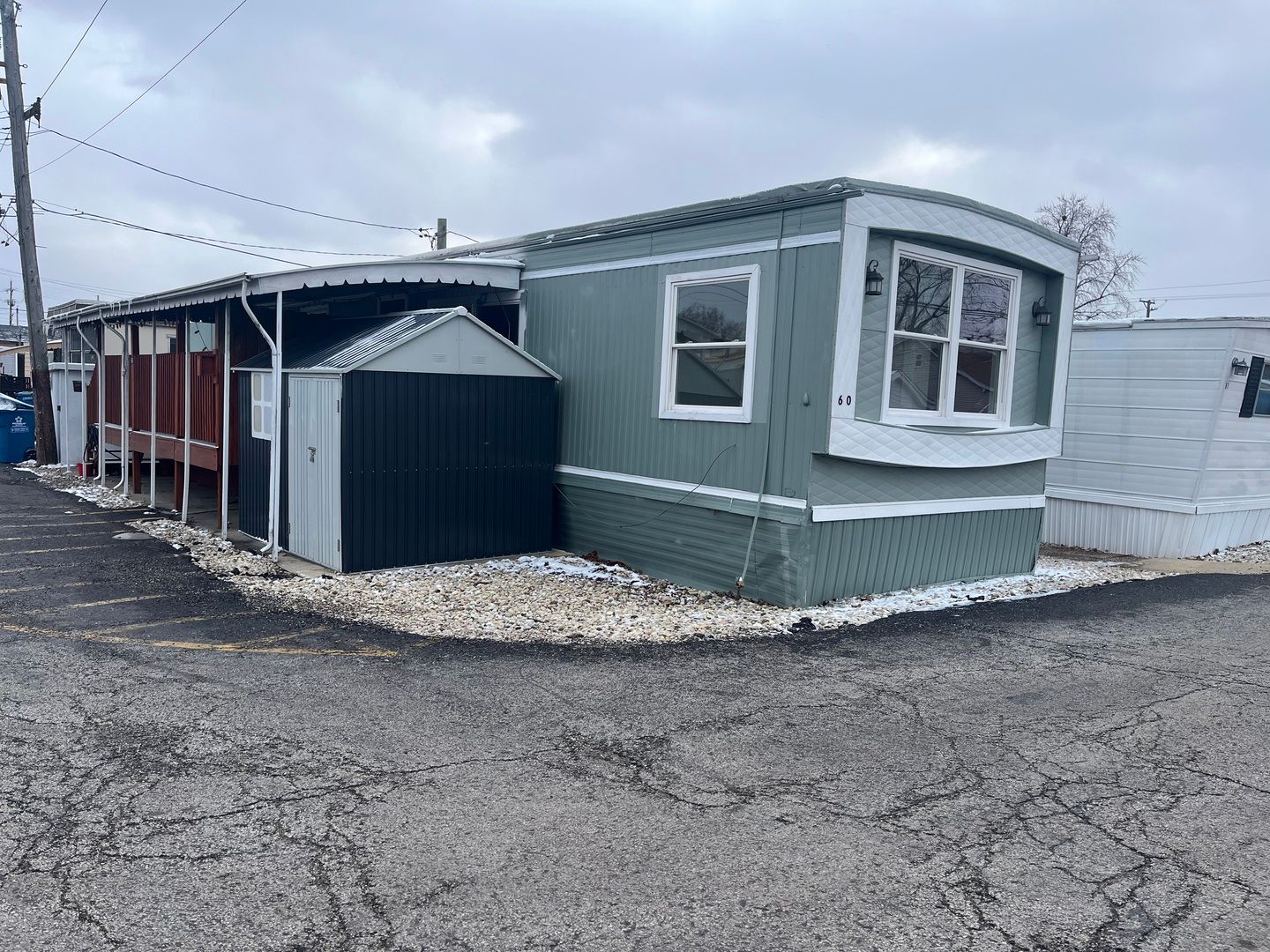 9001 S Cicero Avenue #60 — Oak Lawn, IL 60453
