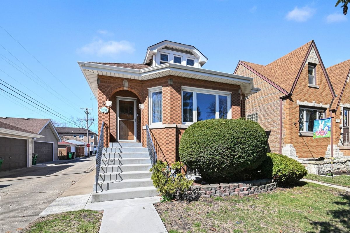 3836 Home Avenue, Berwyn, IL 60402