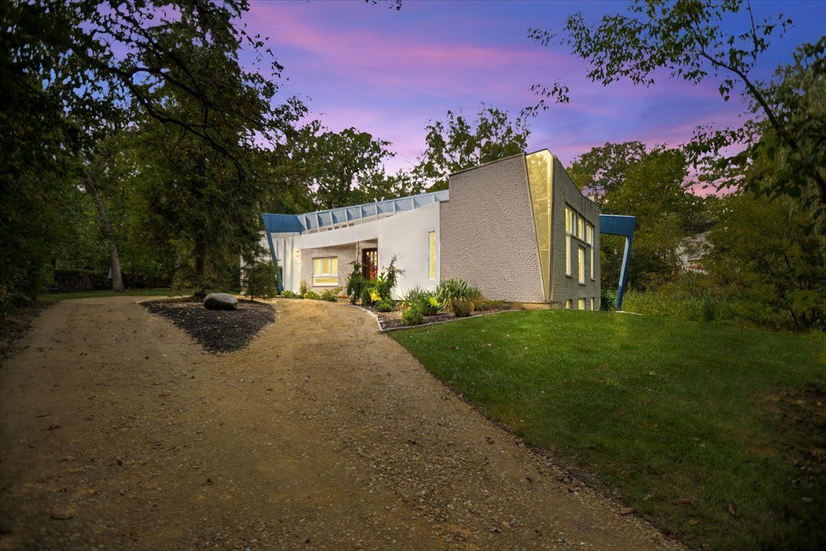 21846 N Hickory Hill Drive — Kildeer, IL 60047