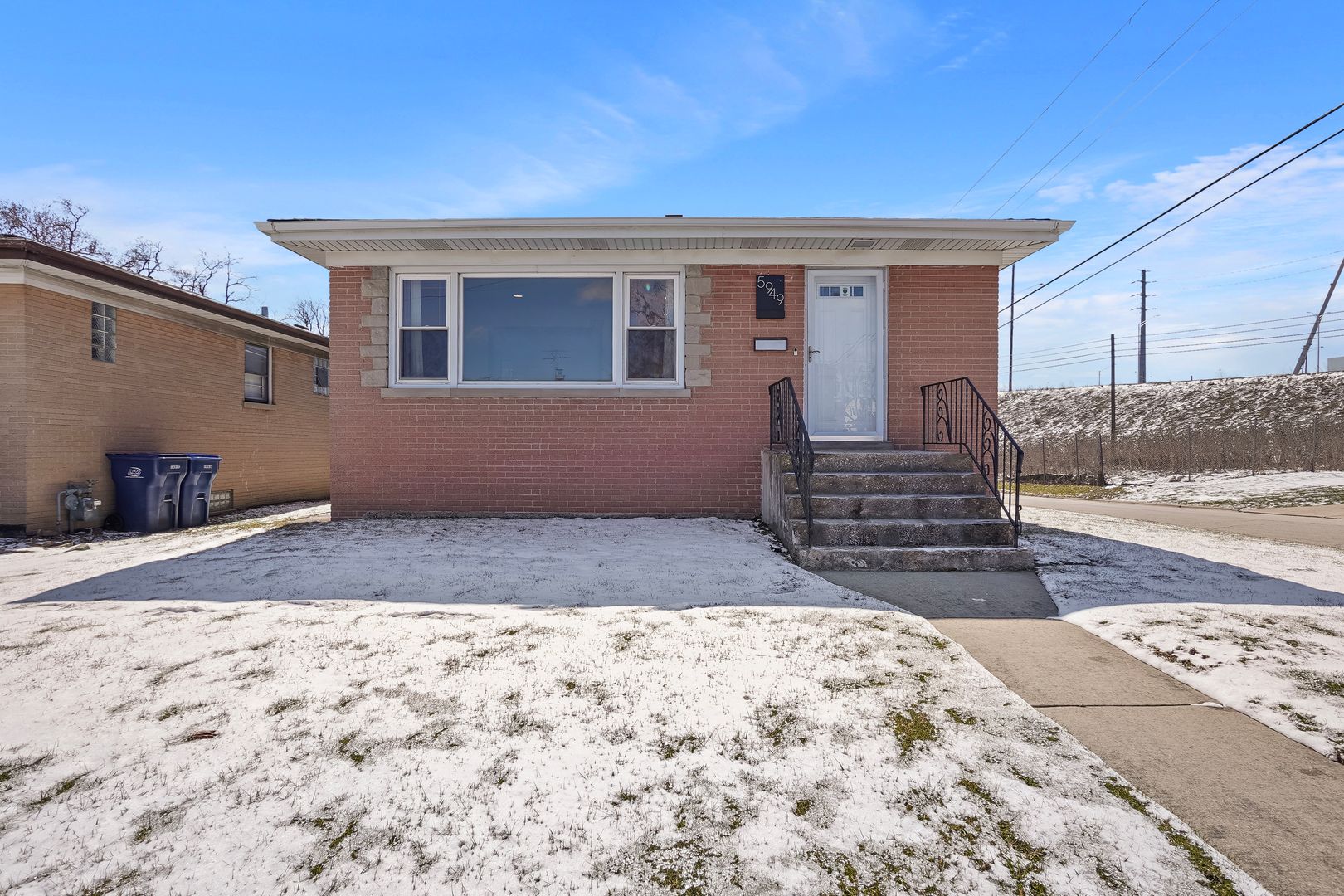5949 School Street — Berkeley, IL 60163