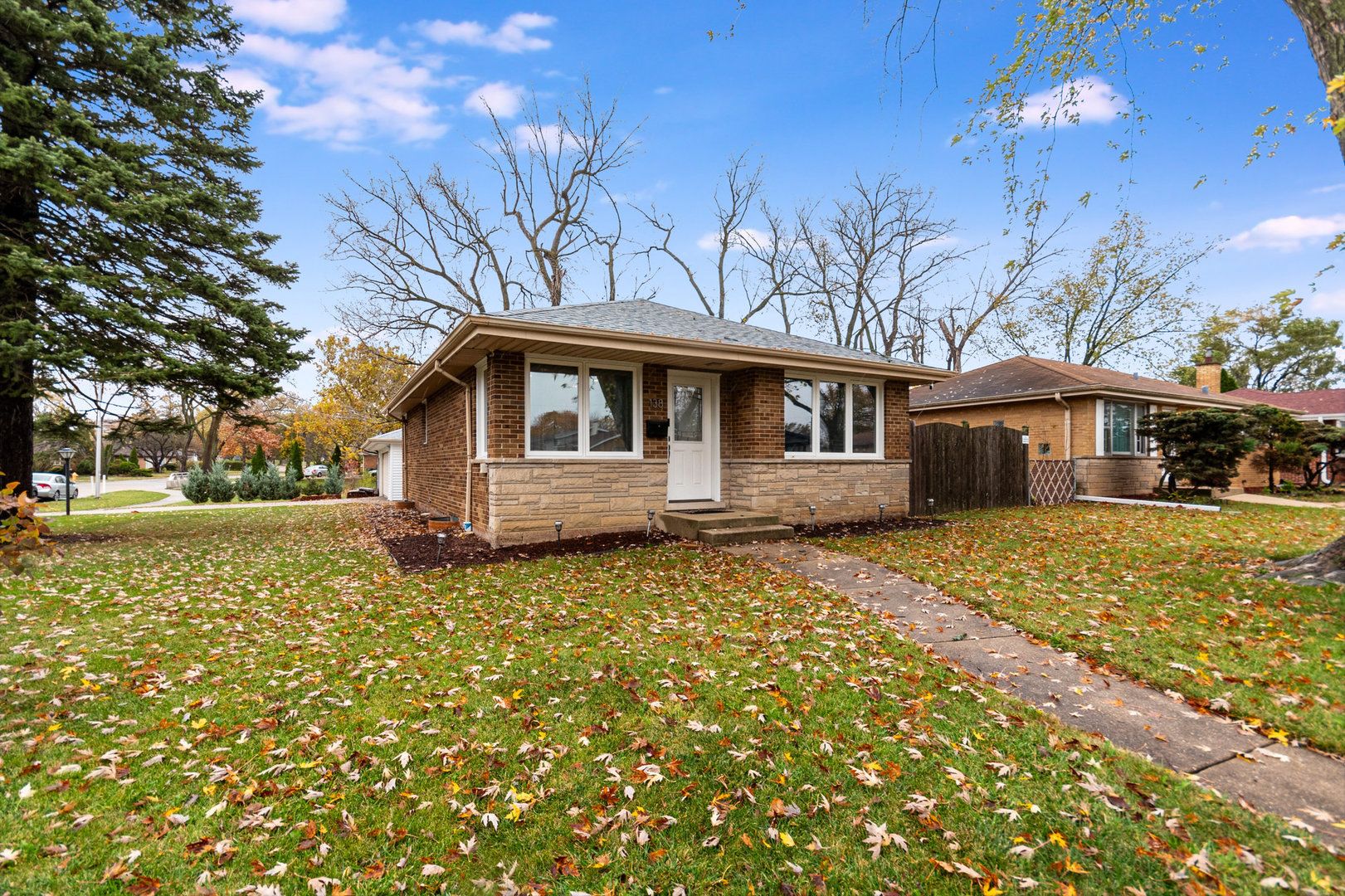 138 W Janice Lane — Addison, IL 60101