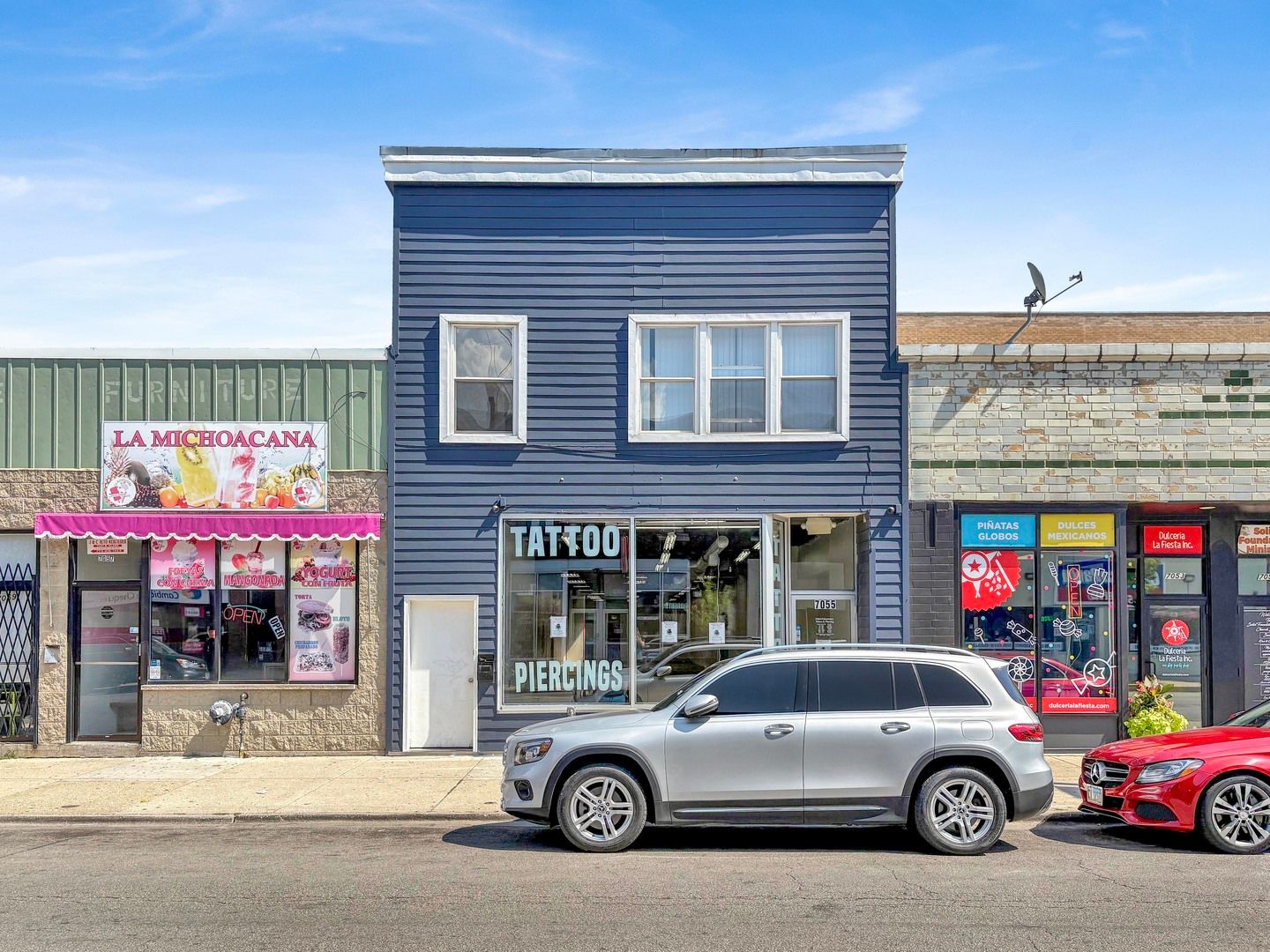 7055 N Clark Street — Chicago, IL 60626