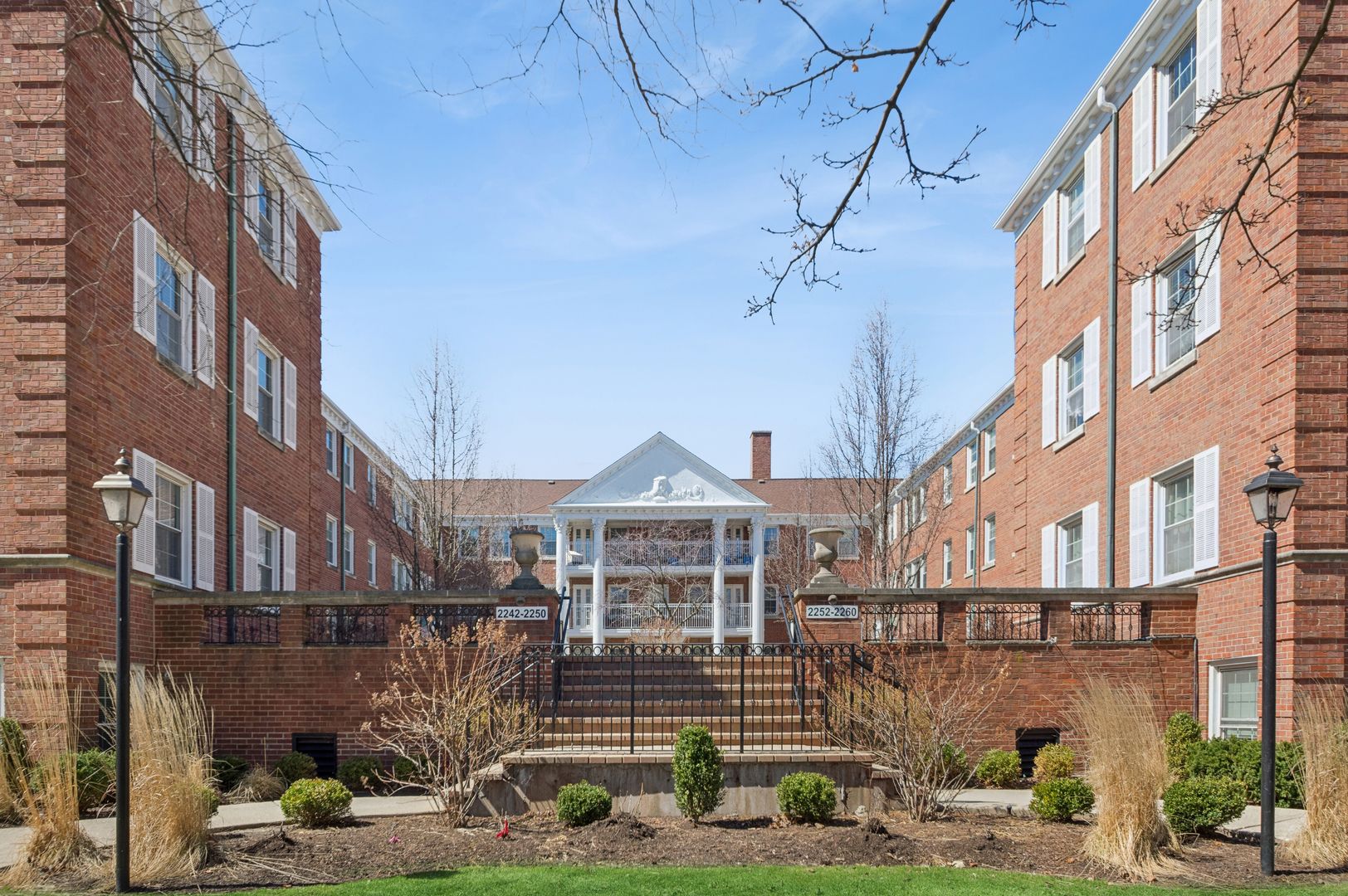 2242 Sherman Avenue #G — Evanston, IL 60201