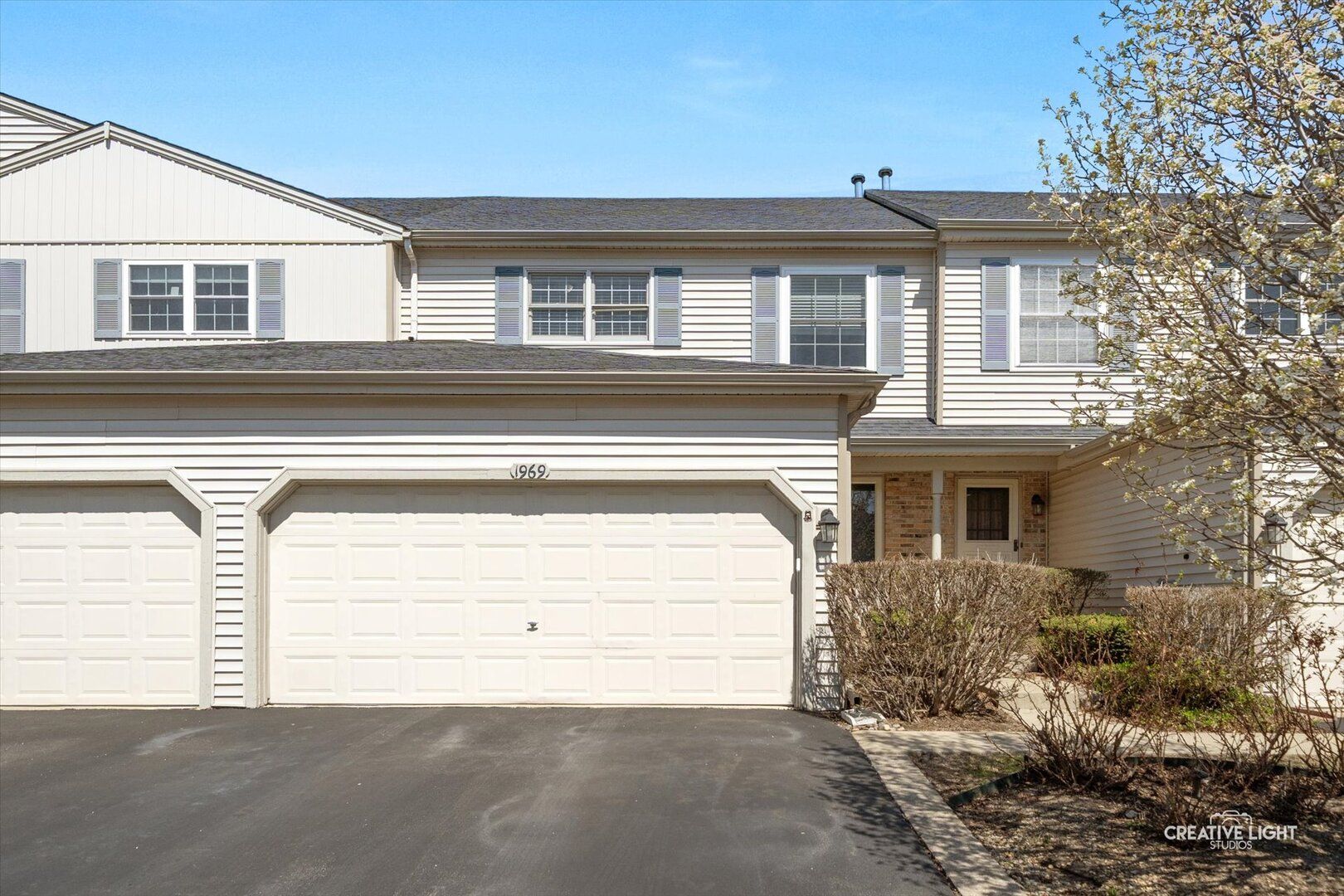 1969 Bayview Lane — Aurora, IL 60506