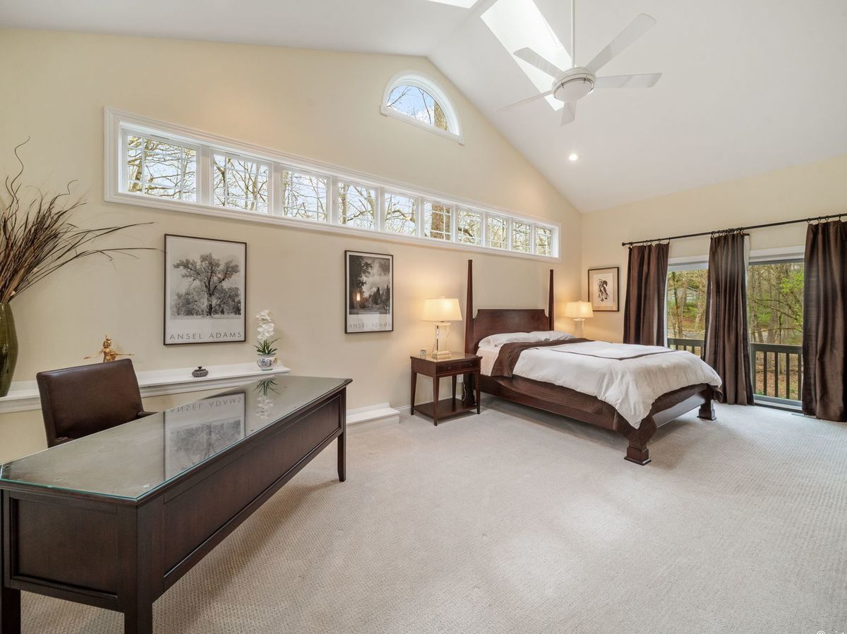 804 E Wilson Avenue, Beverly Shores, IN 46301