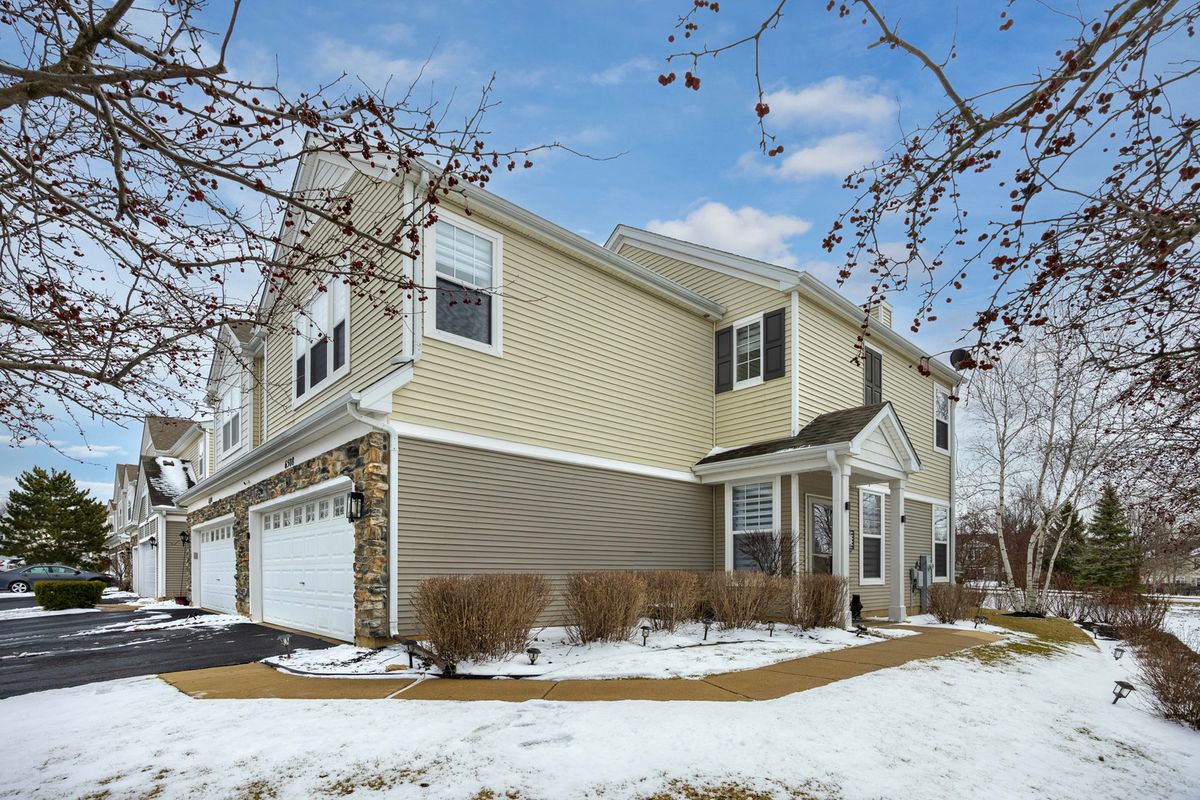 6508 Marble Lane, Carpentersville, IL 60110