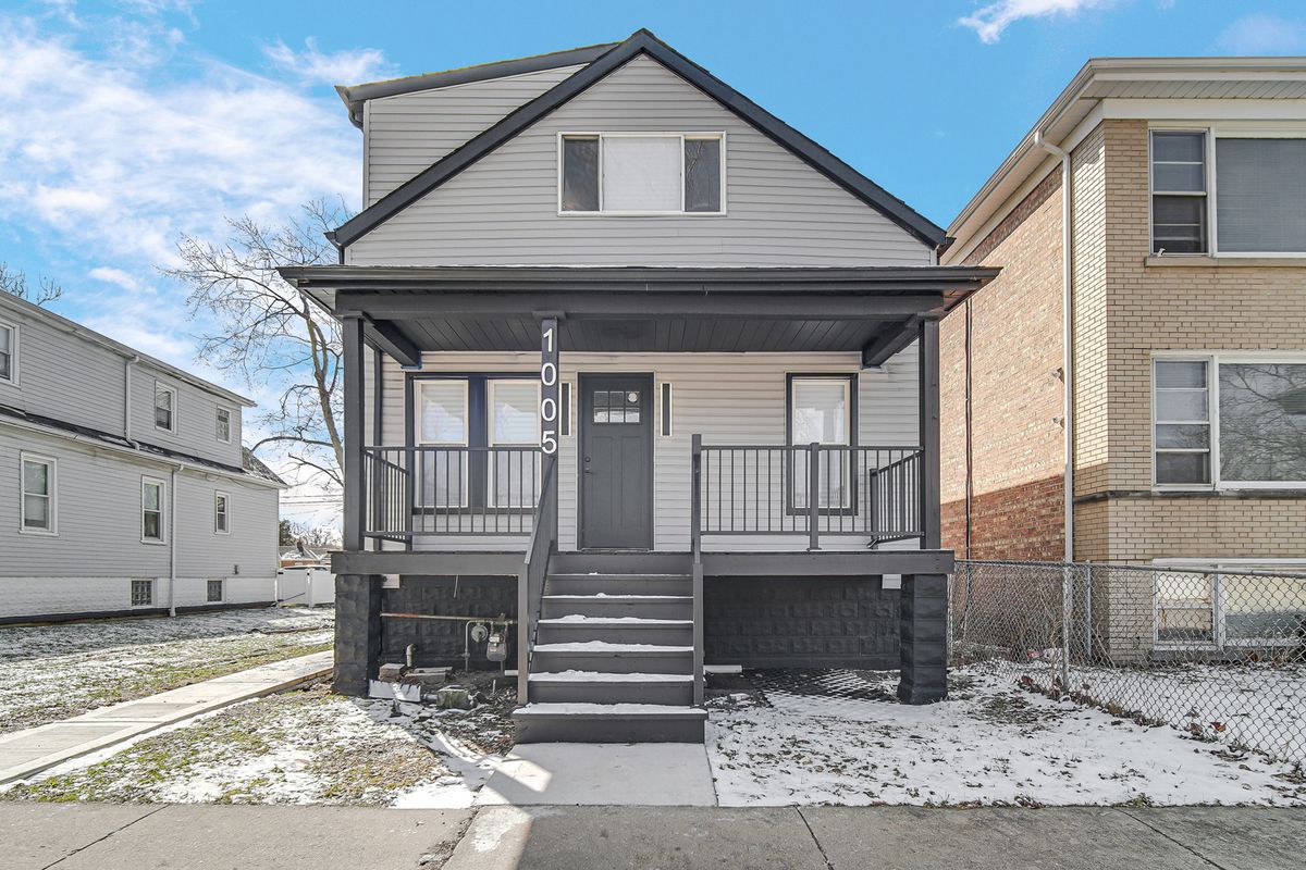 1005 123rd Street, Calumet Park, IL 60827