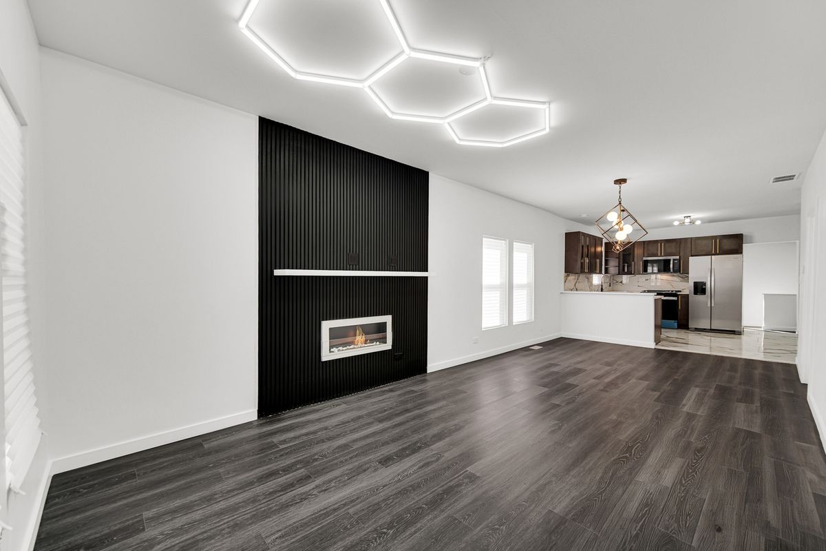 1005 W 123rd Street, Calumet Park, IL 60827