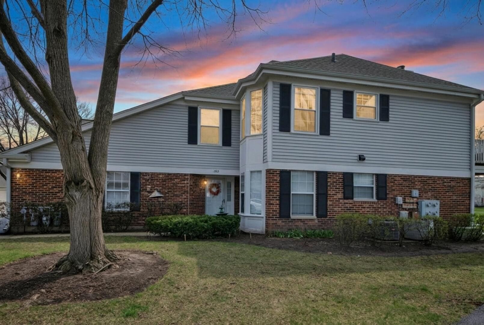 1903 Quaker Hollow Lane — Streamwood, IL 60107