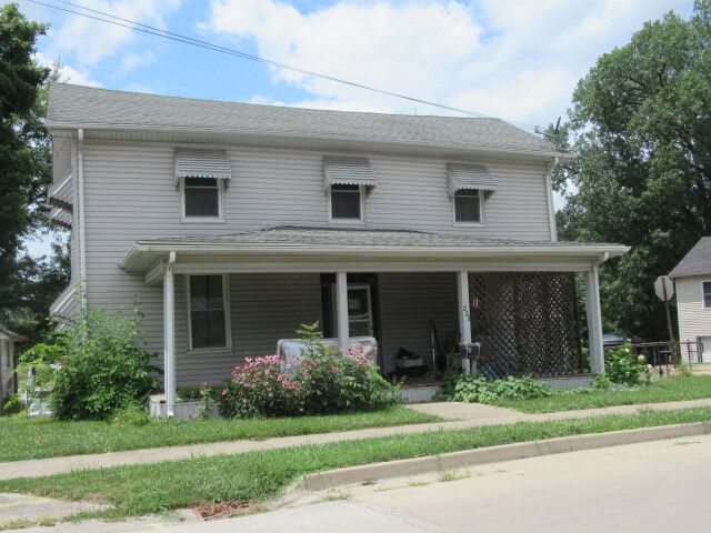 233 Buena Vista Street — Paris, IL 61944