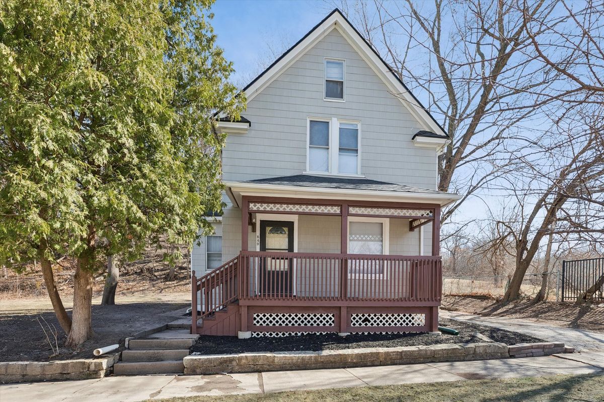 849 25th Street, Rock Island, IL 61201