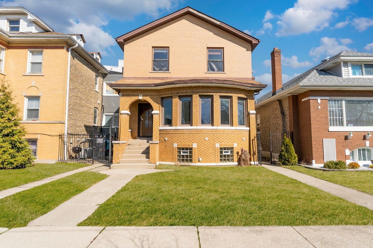 5454 Eddy Street, Chicago, IL 60641