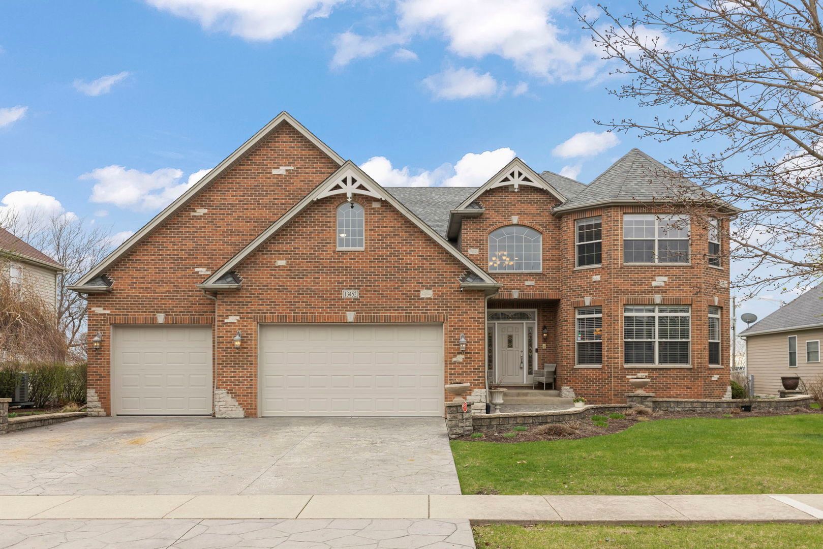 13452 SKYLINE Drive — Plainfield, IL 60585