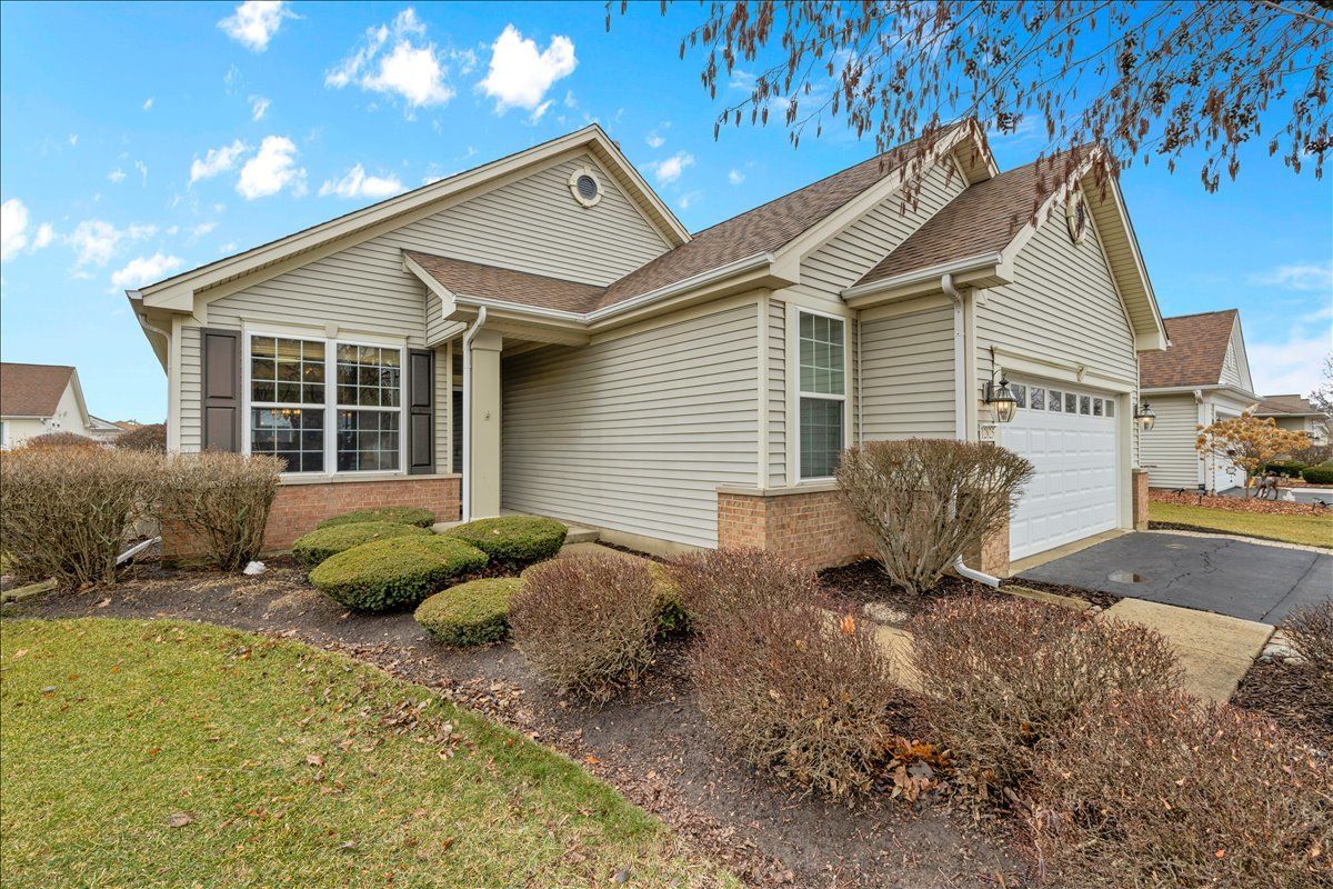 12825 Coventry Lane — Huntley, IL 60142