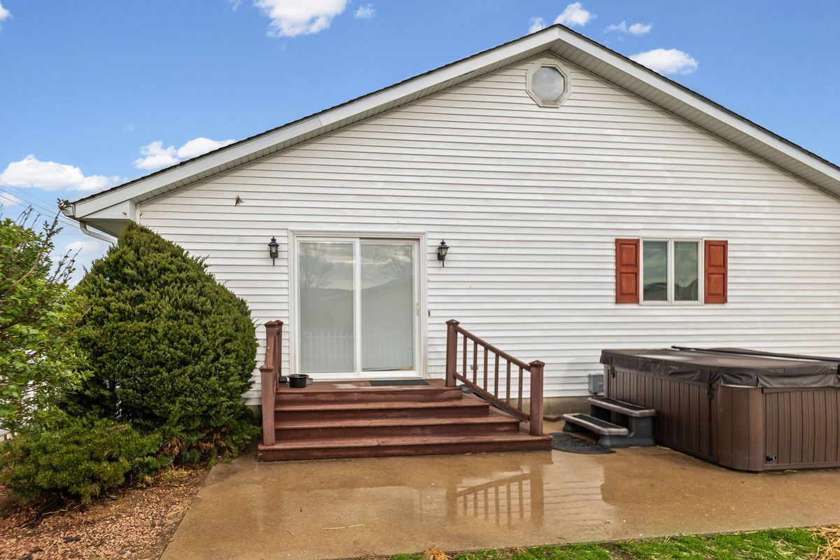 401 Gehle Street, St Peter, IL 62880