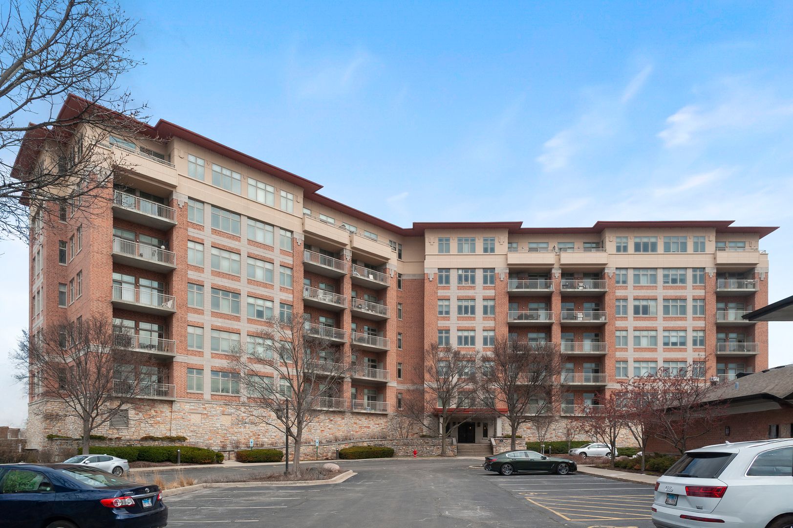 100 PRAIRIE PARK Drive #207 — Wheeling, IL 60090