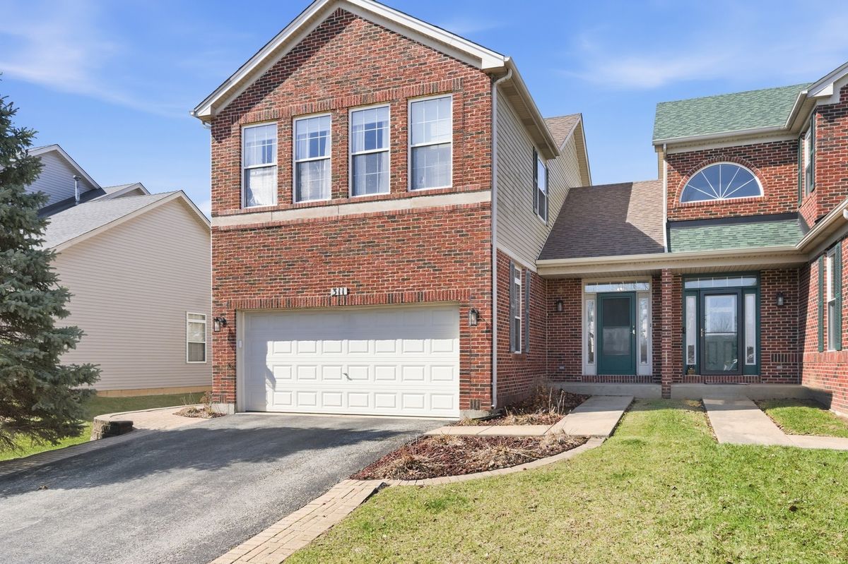 311 Edgewood Drive, Minooka, IL 60447