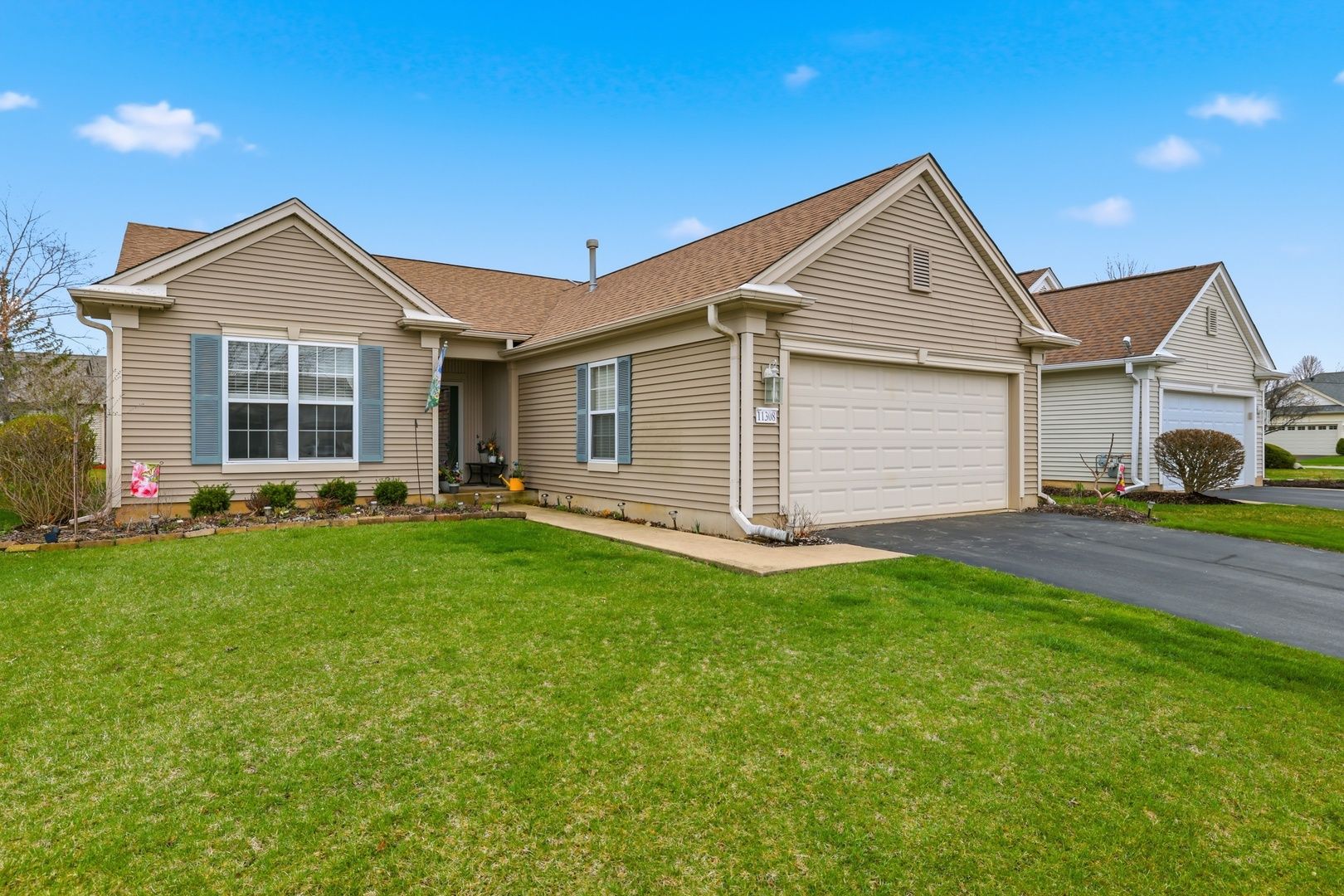 11308 Maplewood Avenue — Huntley, IL 60142