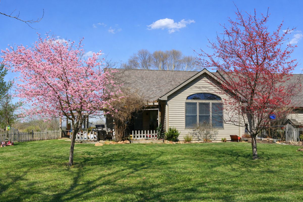 29194 Deer Valley Drive #A, Deer Grove, IL 61243