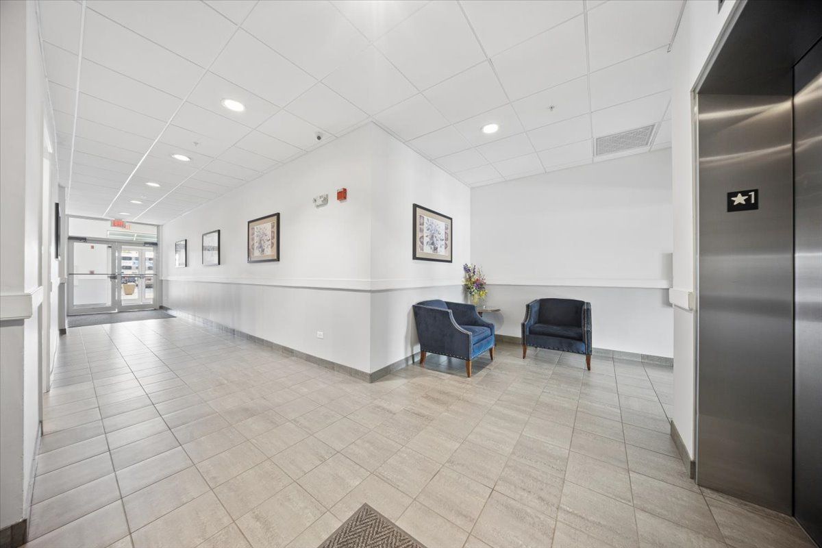 9670 Franklin Avenue #210, Franklin Park, IL 60131