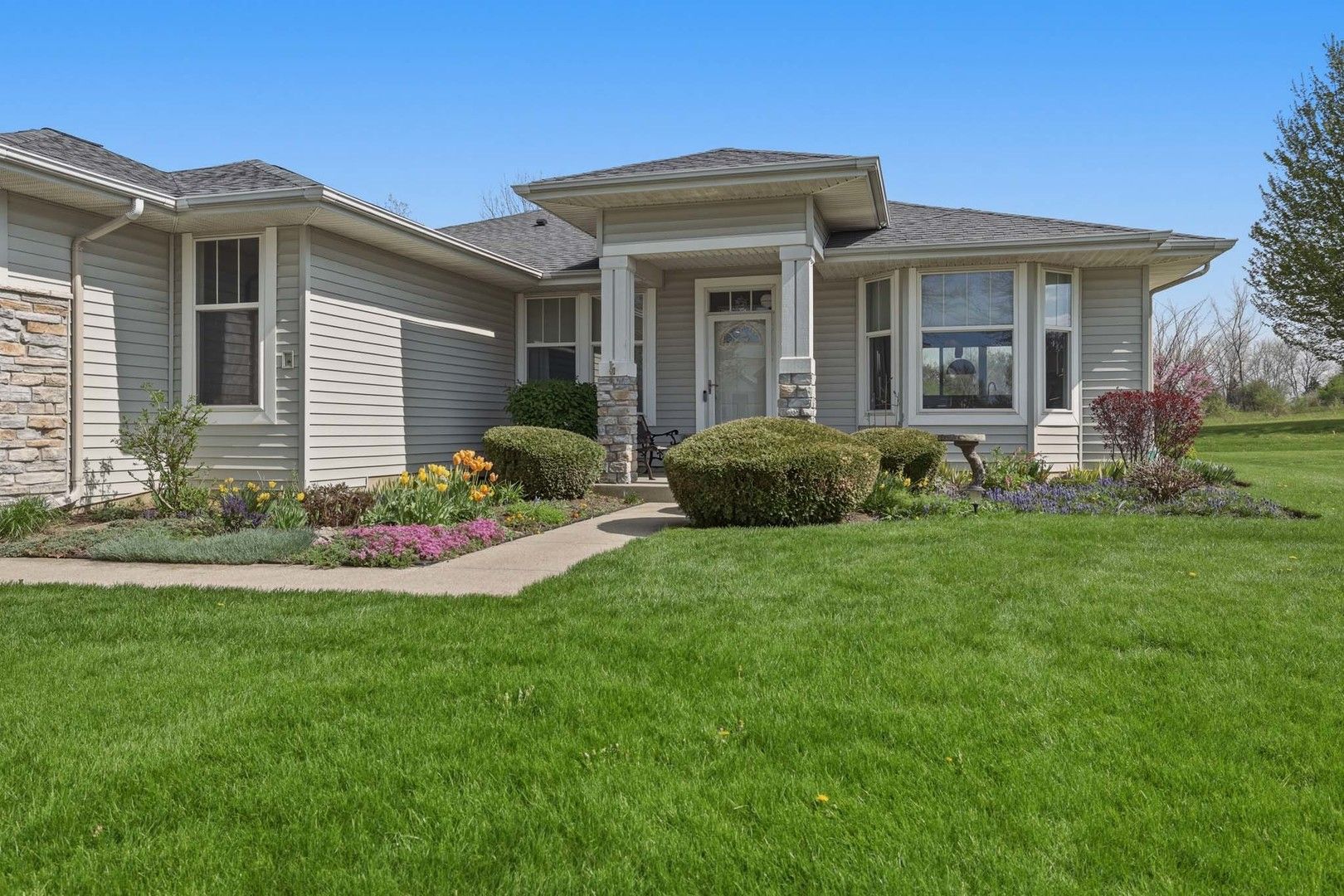 12303 W Fox Run Court — Huntley, IL 60142