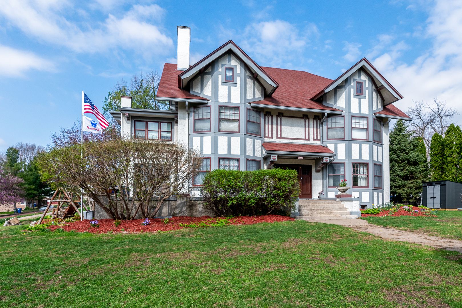 1008 Mississippi Avenue — Davenport, IA 52803