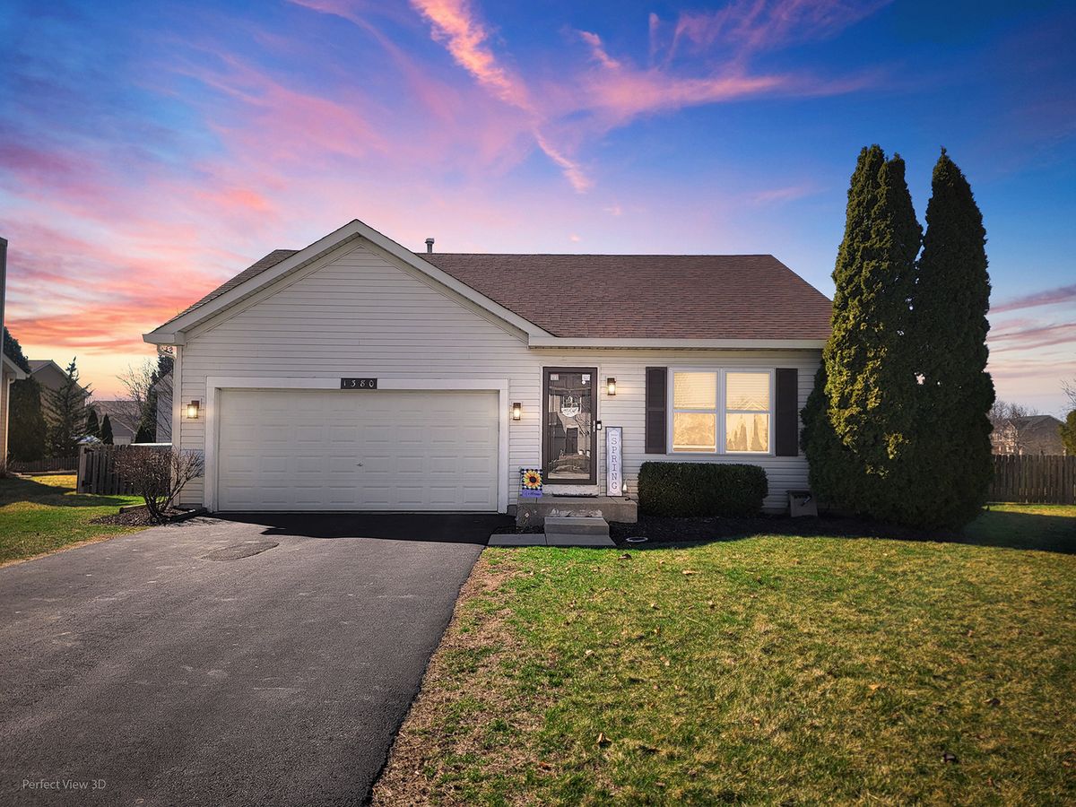 1380 Dahlgren Lane, Minooka, IL 60447