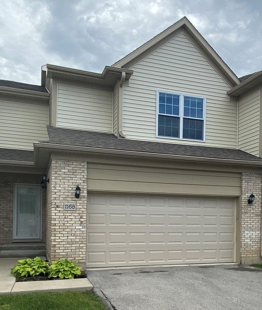 1289 Bradley Circle — Elgin, IL 60120
