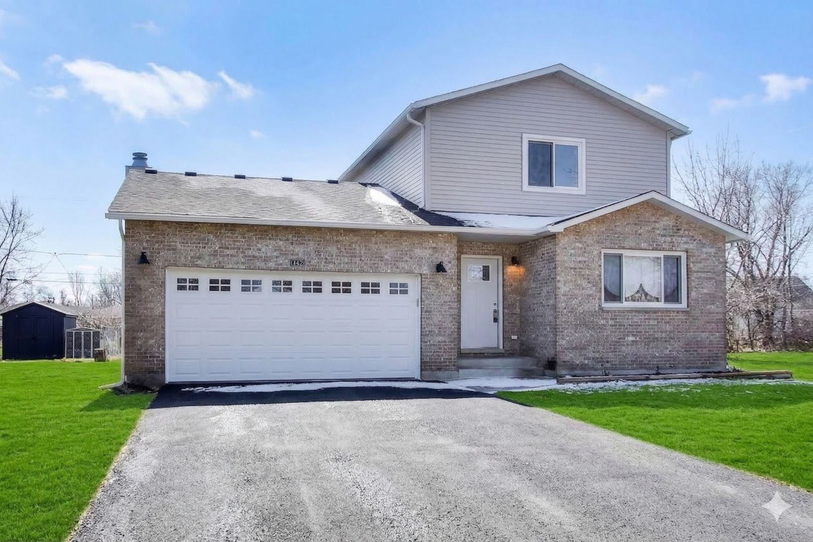 142 W 156TH Place — Harvey, IL 60426