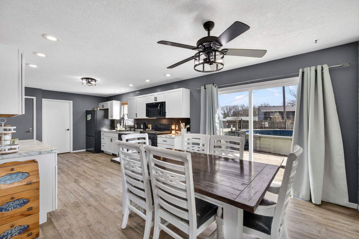 322 Sullivan Drive, Colona, IL 61241
