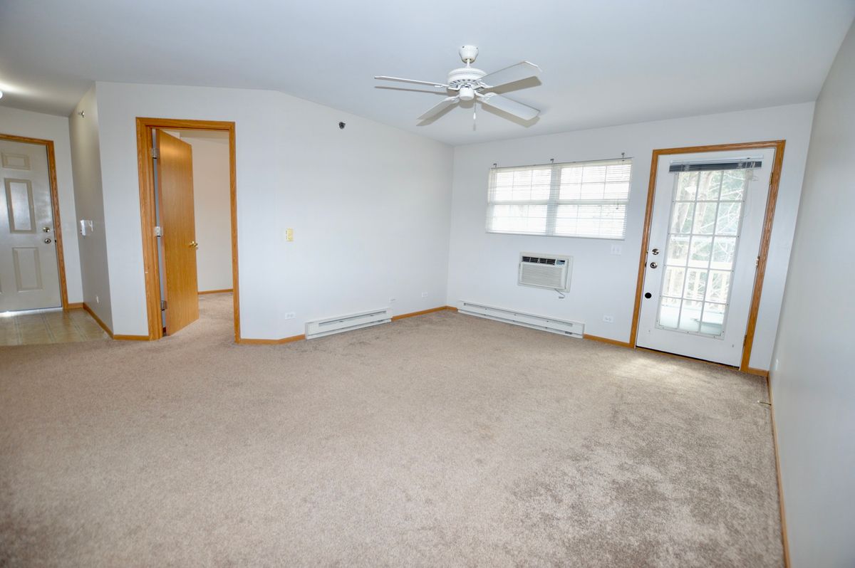 300 Cunat Boulevard, Richmond, IL 60071