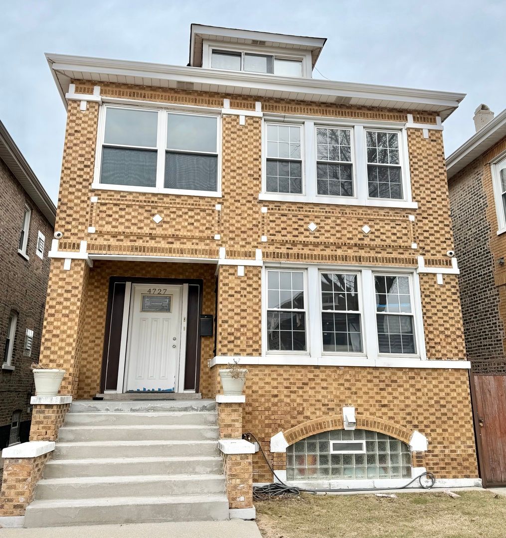 4727 S Harding Avenue #2 — Chicago, IL 60632