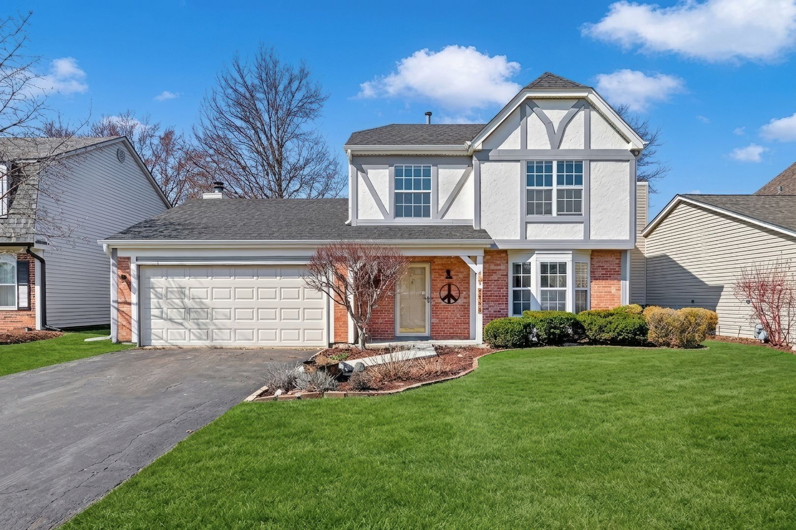 1388 Huntington Drive — Mundelein, IL 60060