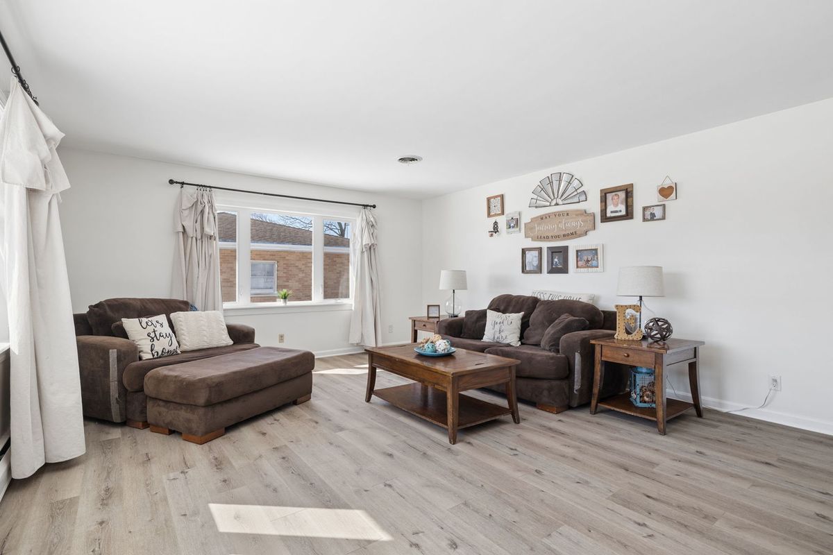 635 N Elm Street, Herscher, IL 60941