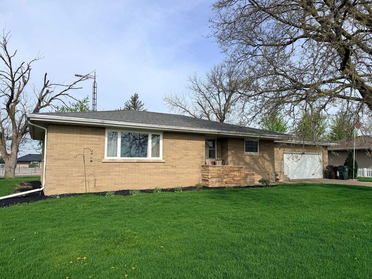 635 Elm Street, Herscher, IL 60941