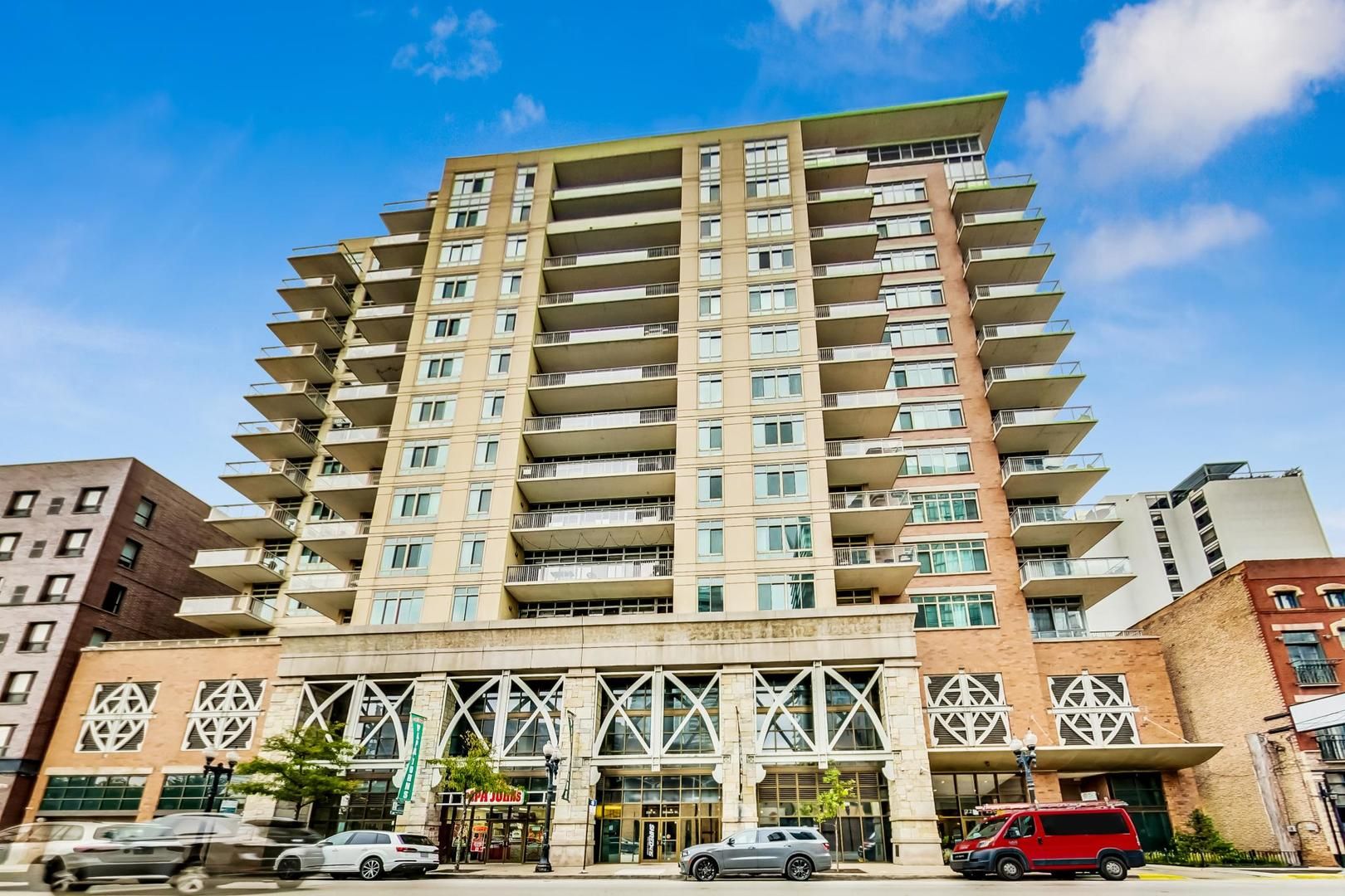 230 W Division Street #1405 — Chicago, IL 60610