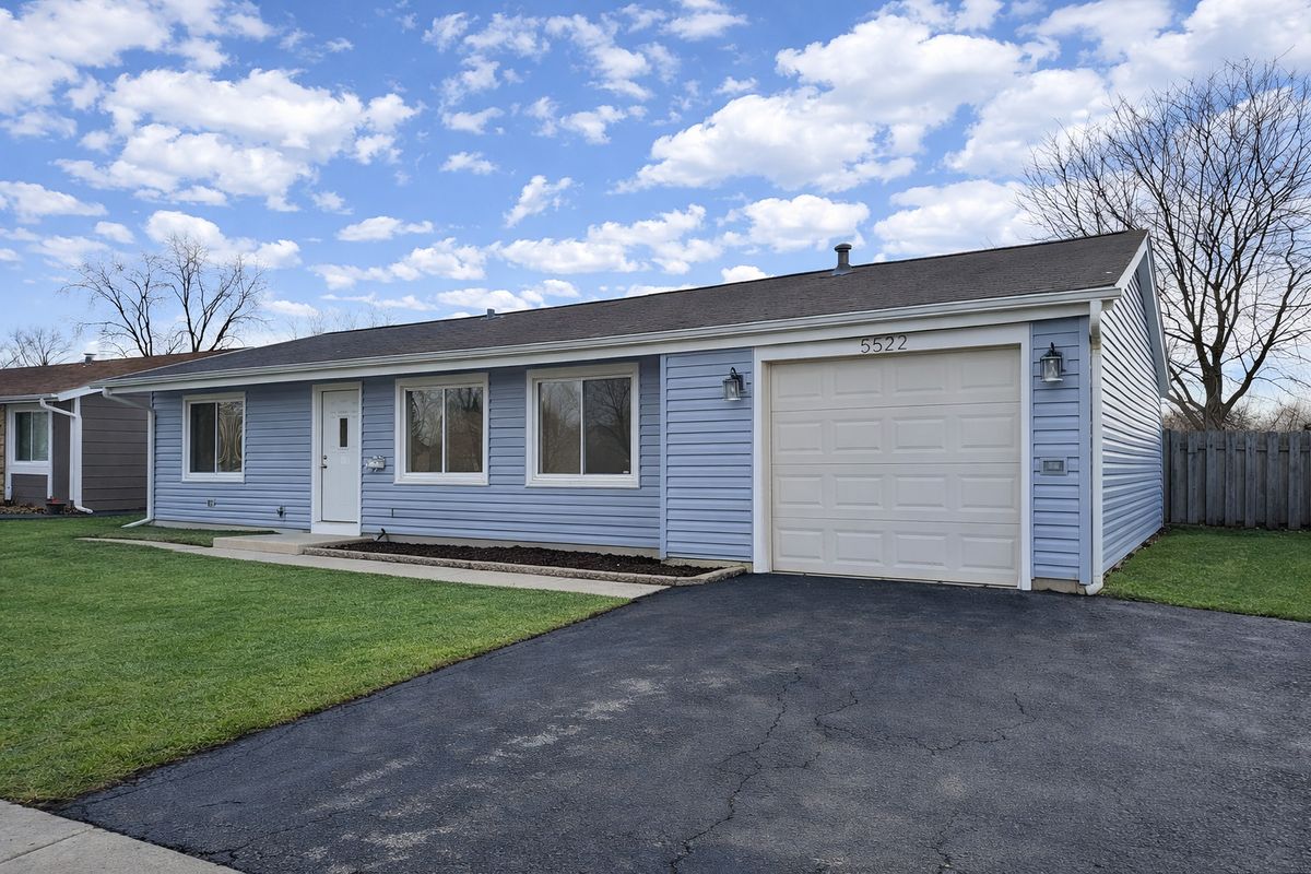 5522 Celebrity Circle, Hanover Park, IL 60133