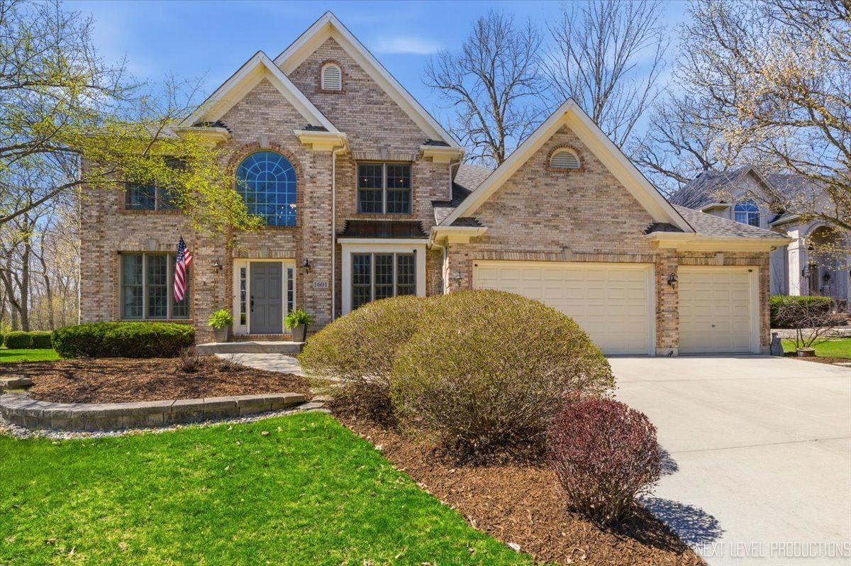 1601 King Edward Avenue — St. Charles, IL 60174