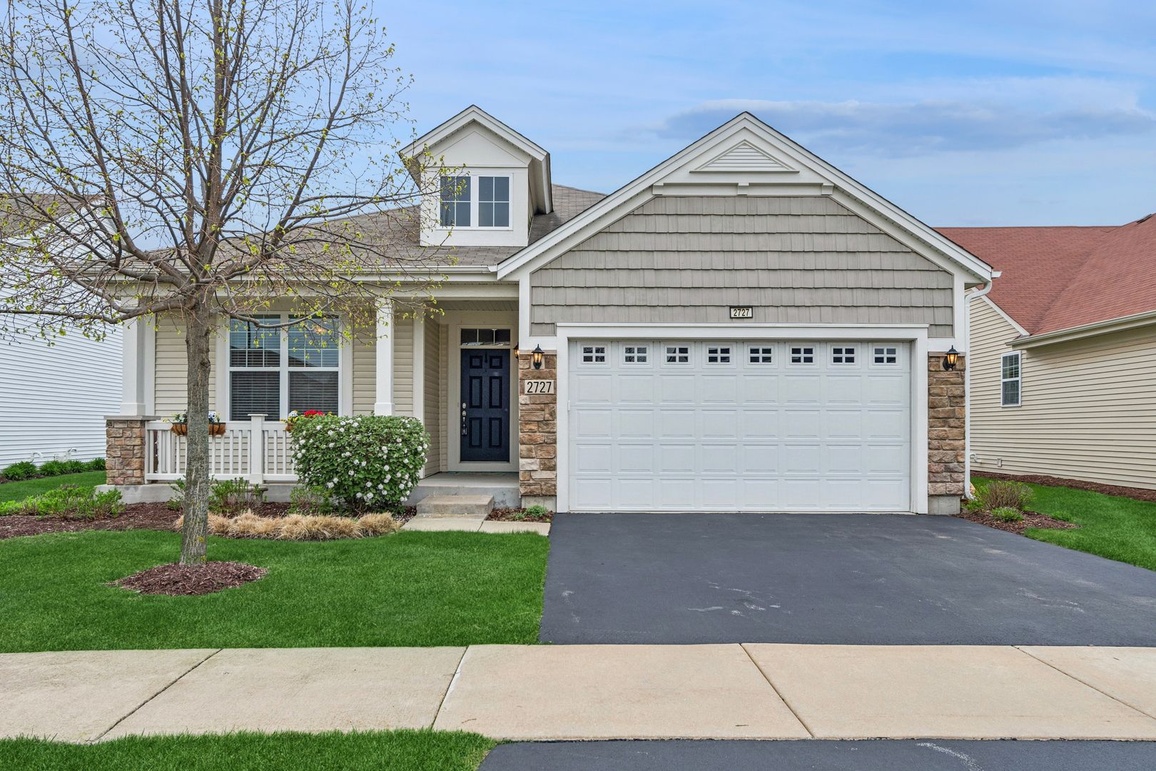 2727 Northmoor Drive — Naperville, IL 60564