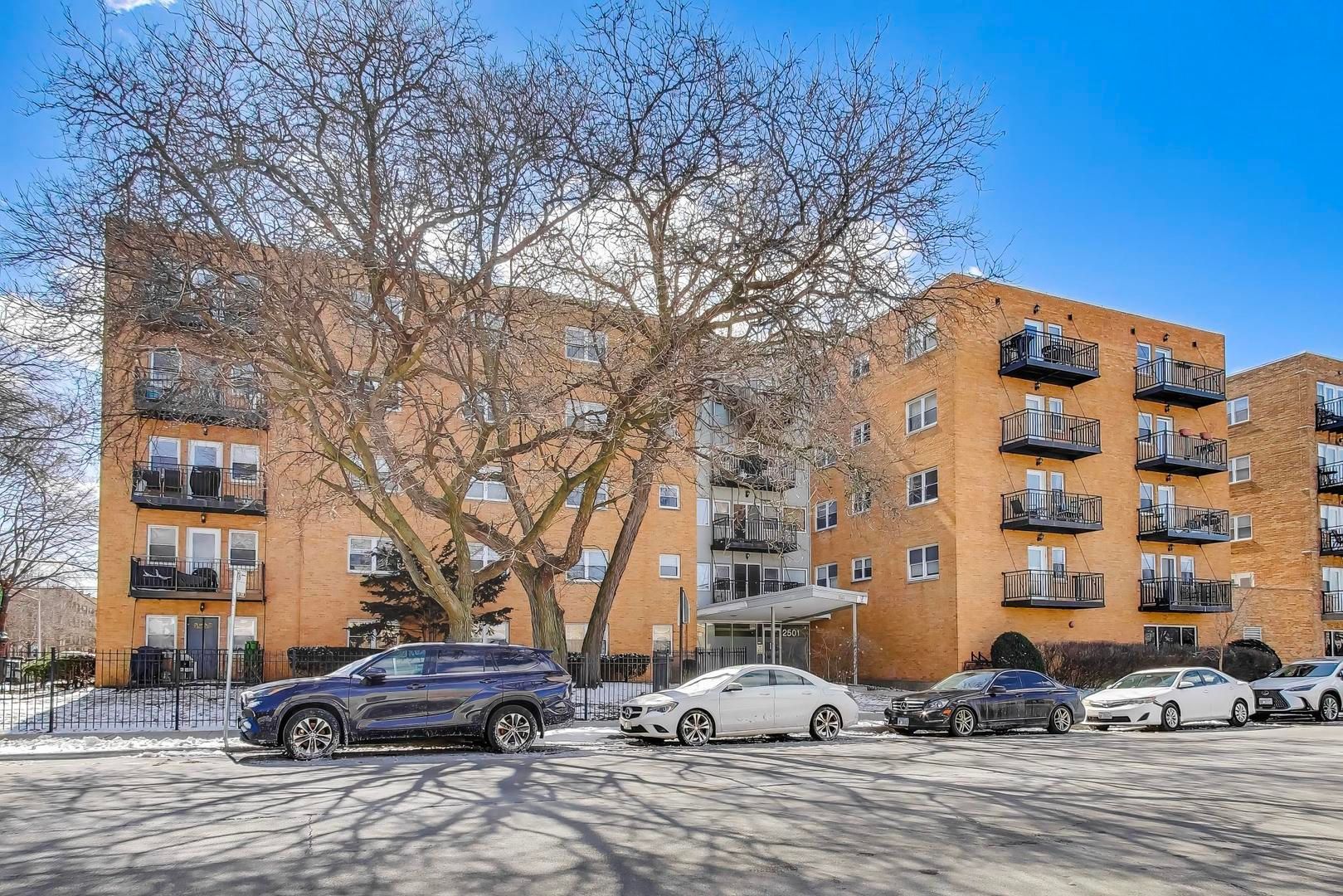 2501 W Bryn Mawr Avenue #507 — Chicago, IL 60659